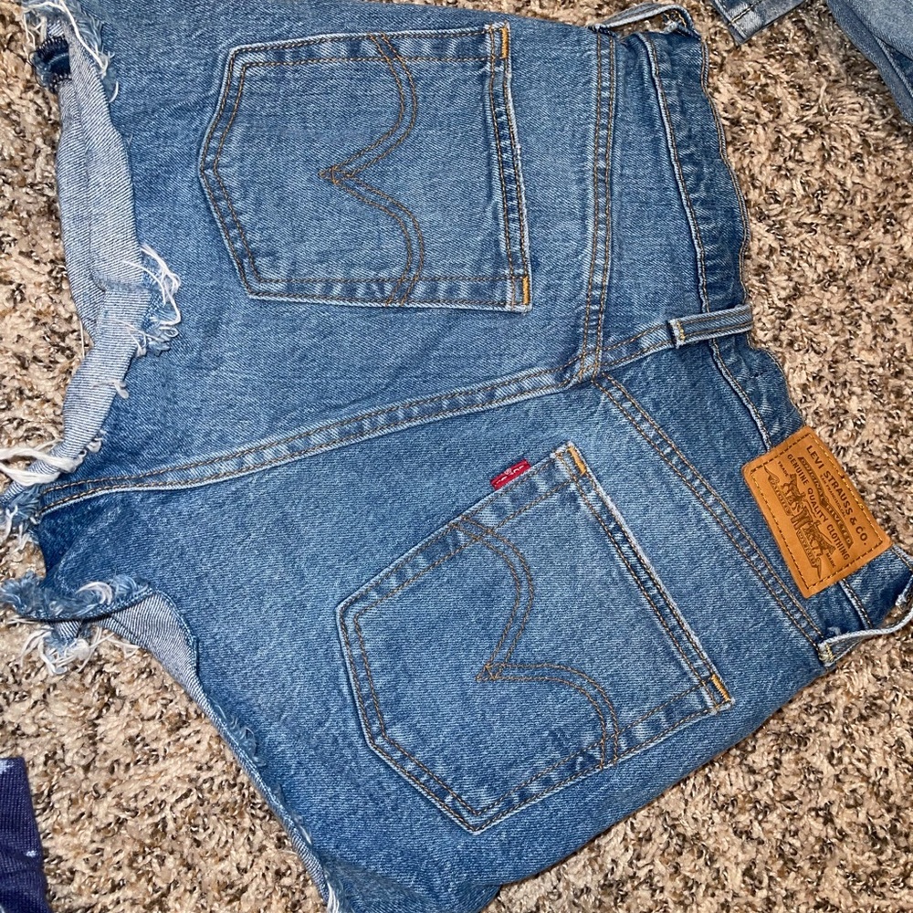 Levi’s shorts